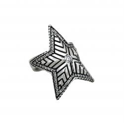 SMALL DEPP STAR RING WITH NATURAL STONES - DIAMOND