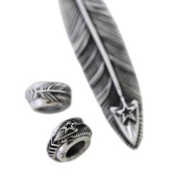 【SOLD OUT】CS NAVAJO HOLLOW STAR LEFT ARROW FEATHER  PENDANT WITH 2 BEADS