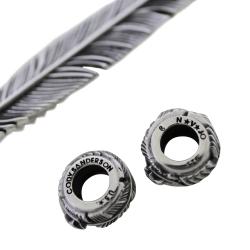 【SOLD OUT】CS NAVAJO HOLLOW STAR LEFT ARROW FEATHER  PENDANT WITH 2 BEADS