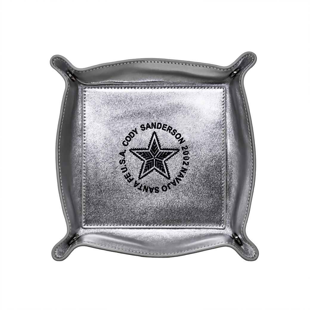 【GIFT WITH PURCHASE ONLINE】LEATHER PRINTED LOGO TRAY - SILVER