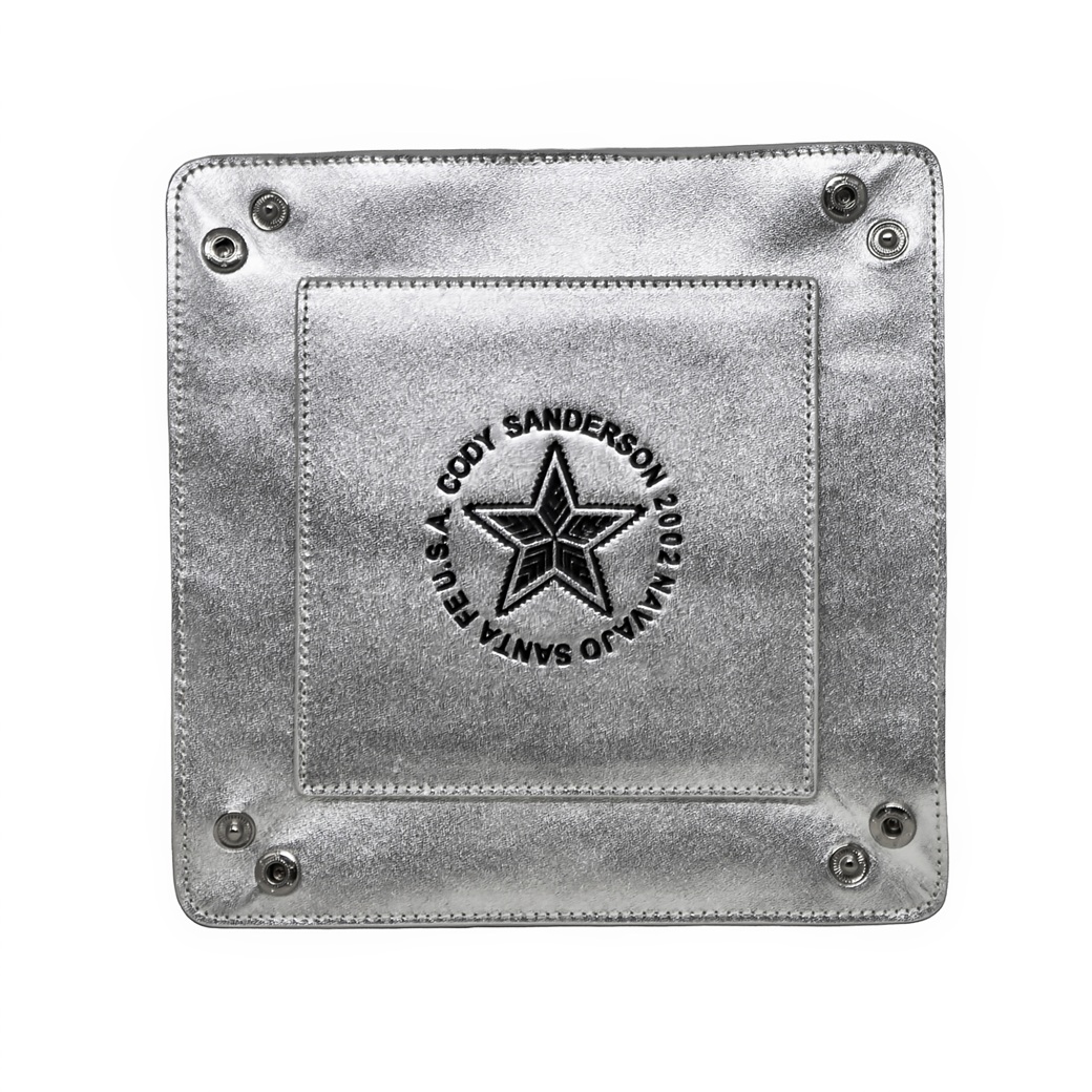 【GIFT WITH PURCHASE ONLINE】LEATHER PRINTED LOGO TRAY - SILVER