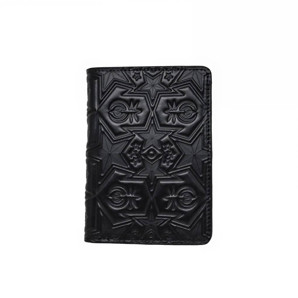 【GIFT WITH PURCHASE ONLINE】LEATHER PRINTED LOGO PASSPORT HOLDER - BLACK