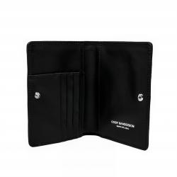 【GIFT WITH PURCHASE ONLINE】LEATHER PRINTED LOGO PASSPORT HOLDER - BLACK