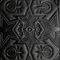 【GIFT WITH PURCHASE ONLINE】LEATHER PRINTED LOGO PASSPORT HOLDER - BLACK